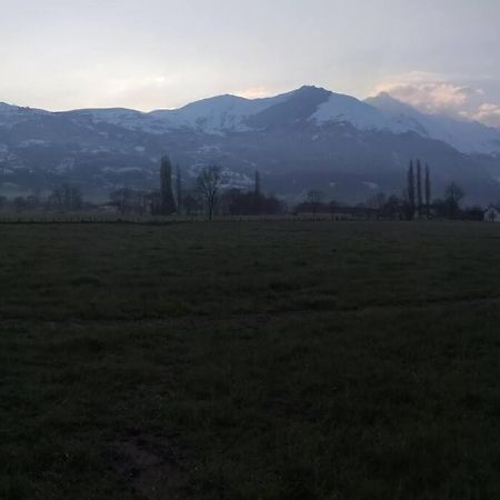 Apartamento Au Coeur Des Pyrenees Bigourdane Lau-Balagnas Exterior foto